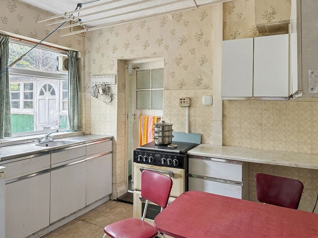 Property photo 3 of 12 Image 3