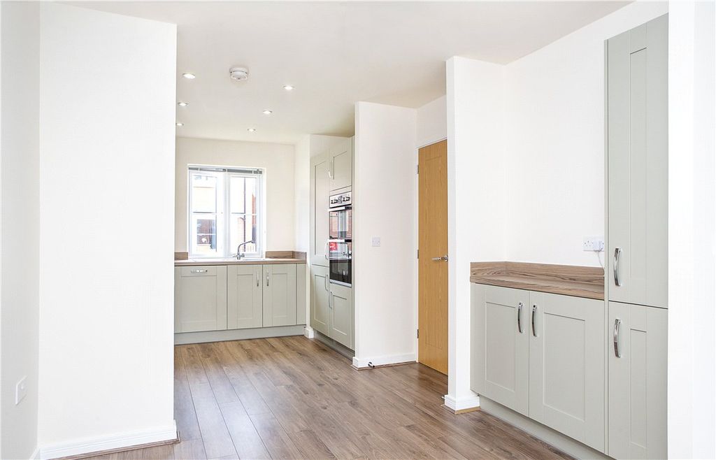 Property photo 3 of 13 Picture No. 11