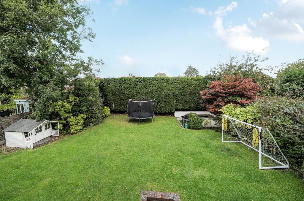 Property photo 3 of 53 Picture No. 23