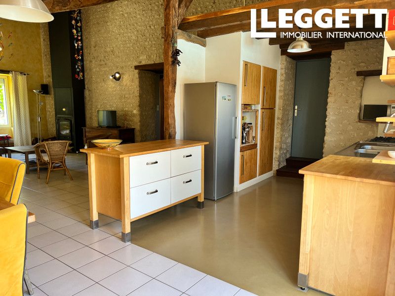 Property photo 3 of 10