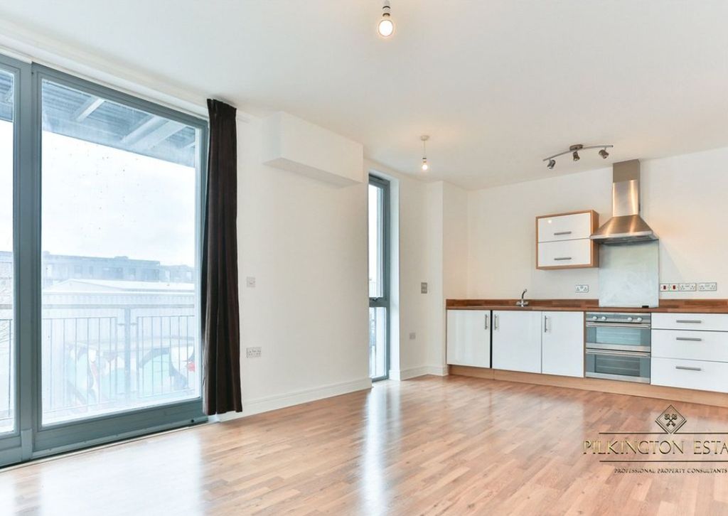 Property photo 2 of 8 4734042