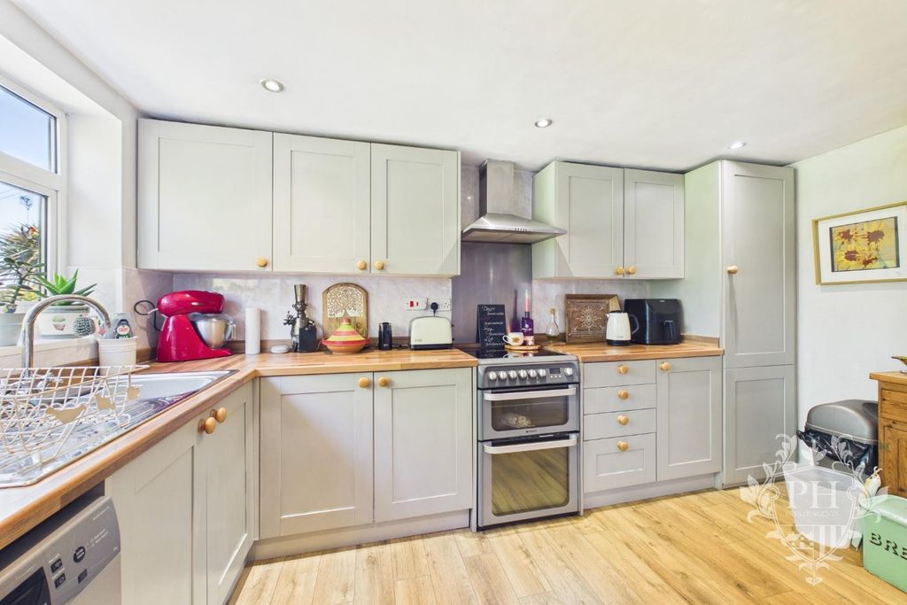 Property photo 3 of 17 Cf8A4A0645c7485A9A3c888F1013A2dc_100_Cam02002G0-Pr