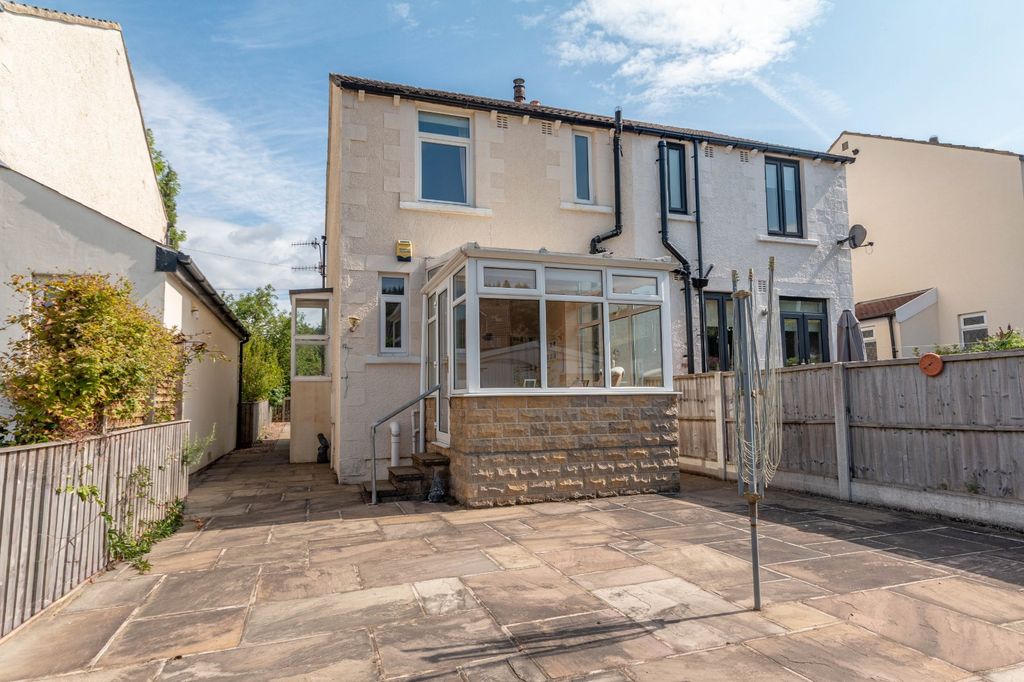 Property photo 1 of 19 Picture No. 03