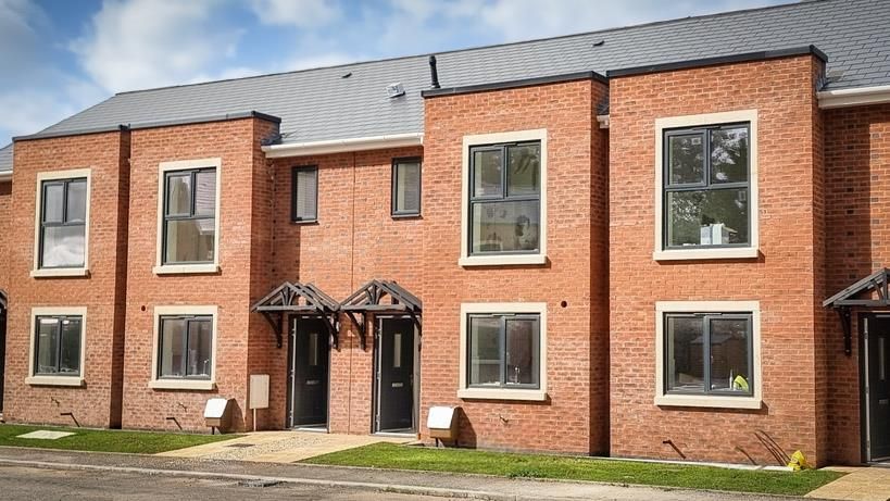 Property photo 1 of 9