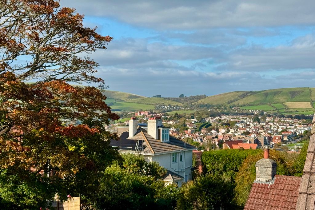 Property photo 3 of 21