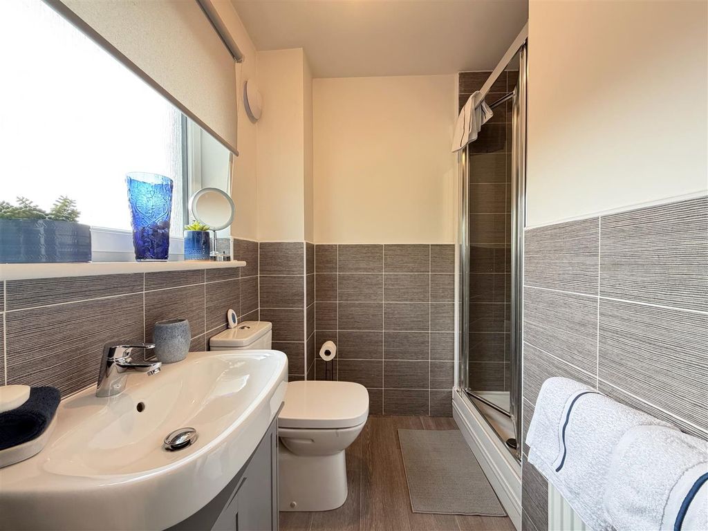 Additional image 11 of 3 bed semi-detached house for saleUnion Way, Uddingston, Glasgow G71