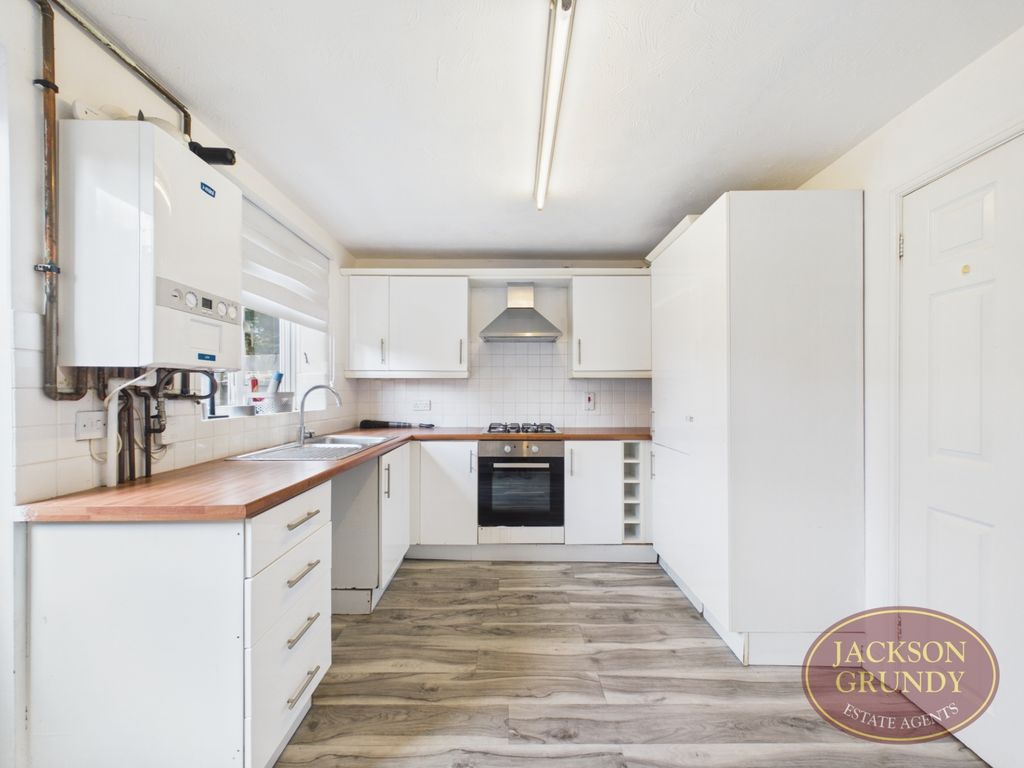 Property photo 2 of 10 Muncaster Gardens