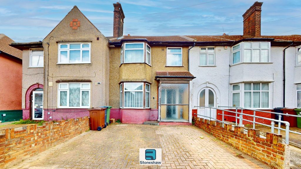 Property photo 1 of 17
