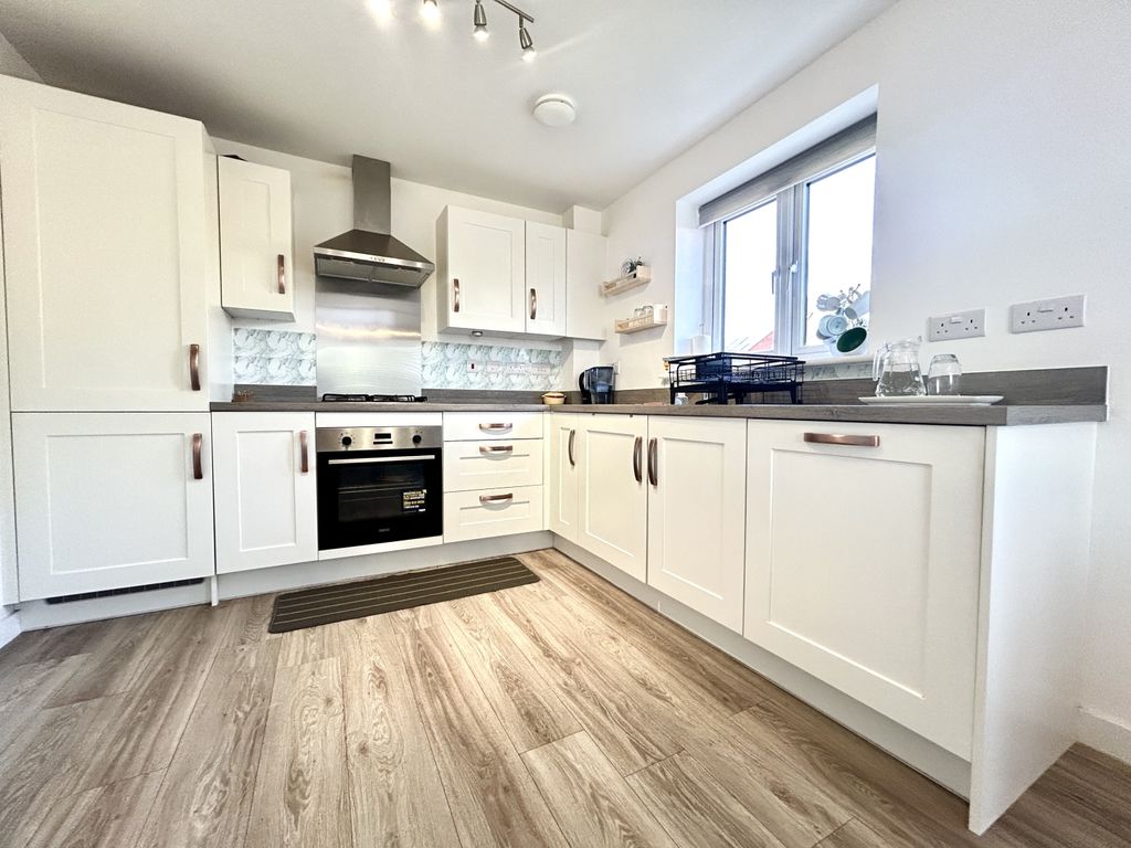 Property photo 3 of 18 Img_4759