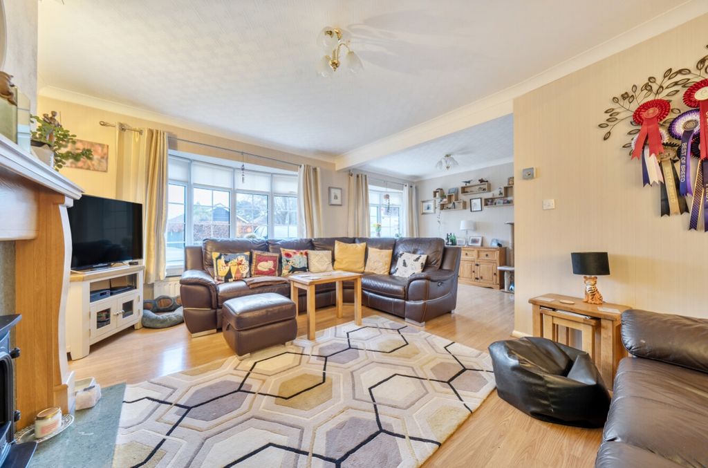 Property photo 2 of 14 1405336-5-69777c9c306ce