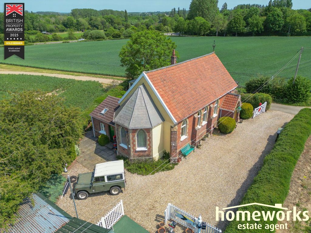 Property photo 3 of 32
