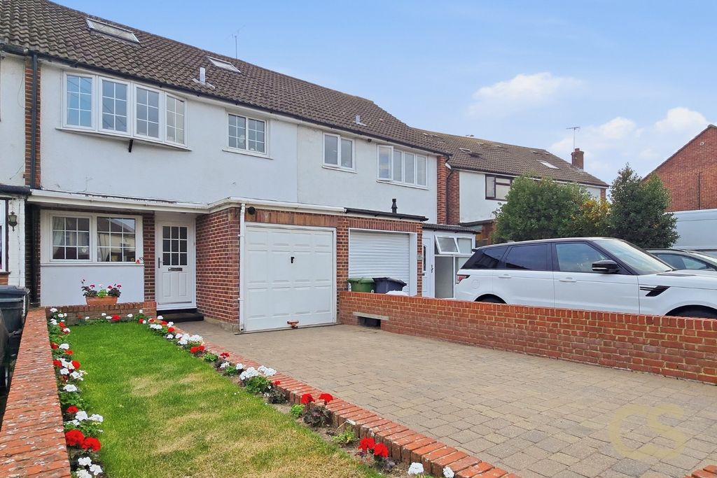 Property photo 1 of 15 5587270
