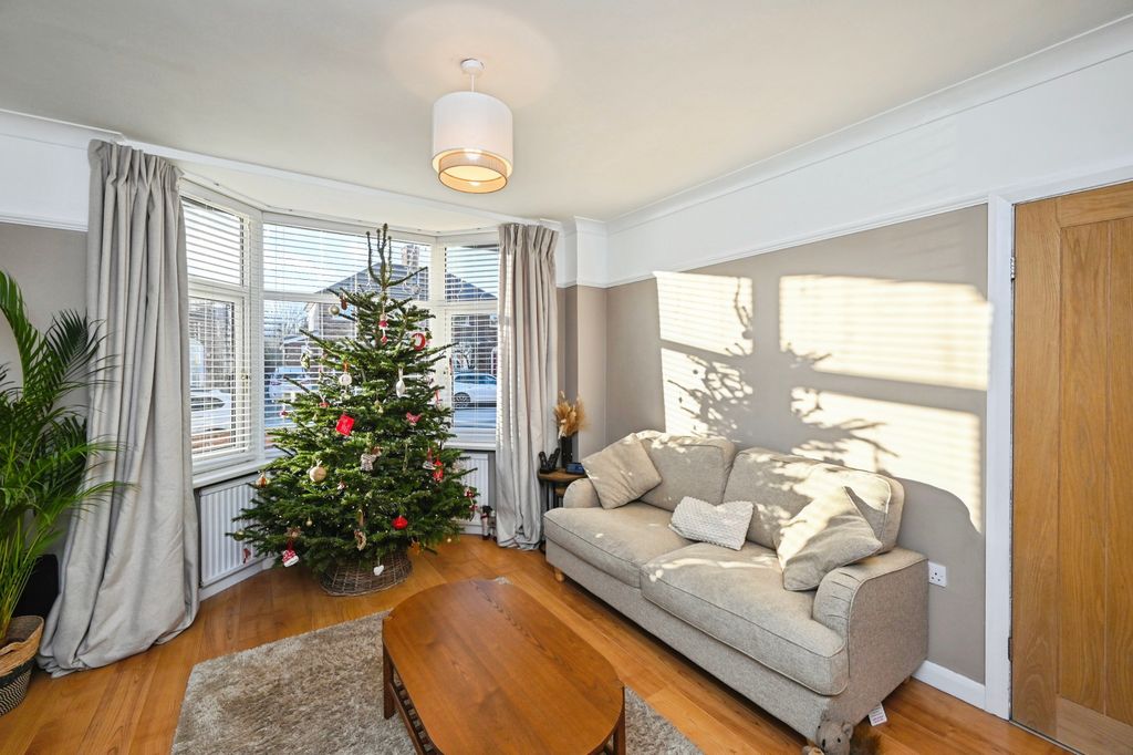 Property photo 3 of 15