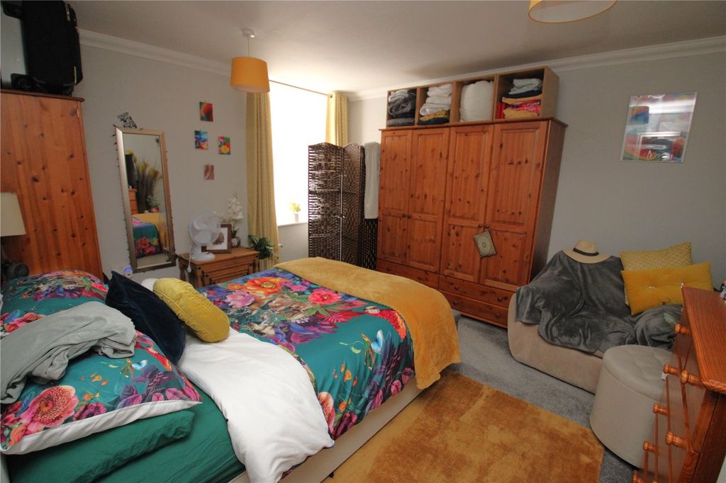 Property photo 3 of 11 Picture No. 08