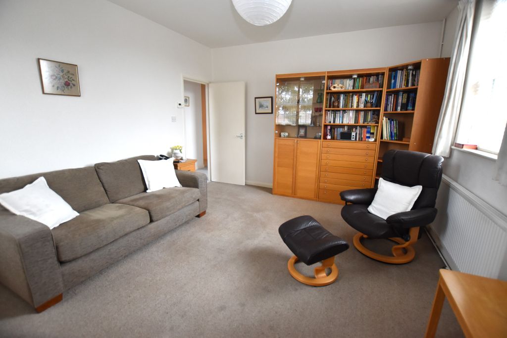 Property photo 3 of 9 Living Room 1
