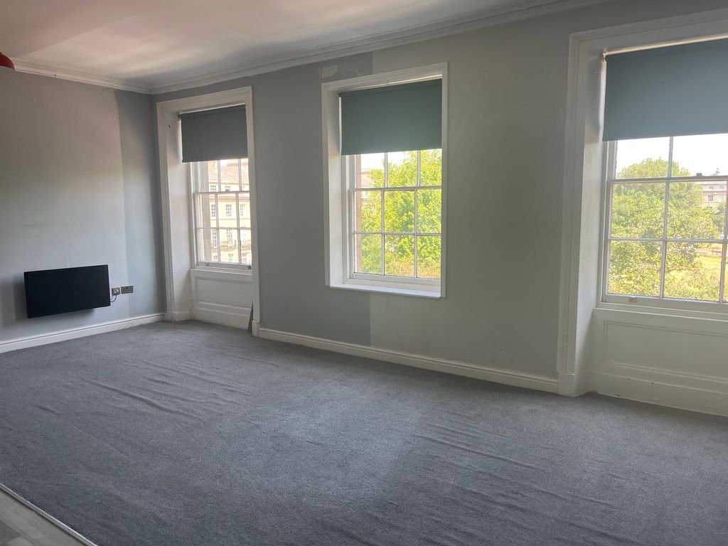 Property photo 2 of 3
