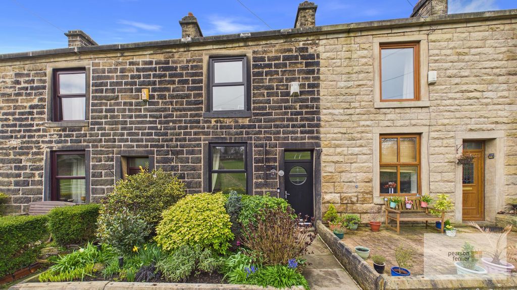 Property photo 1 of 13 Front