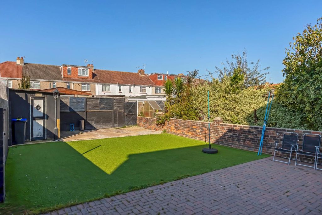 Property photo 2 of 21 Orchard Avenue_19.Jpg