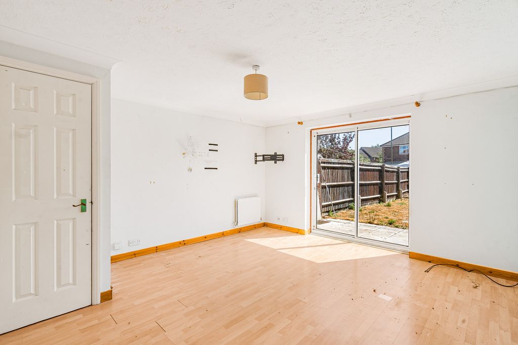 Property photo 3 of 15