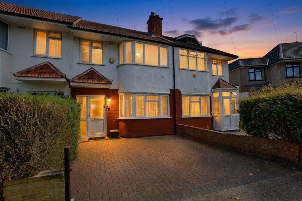 Property photo 1 of 7