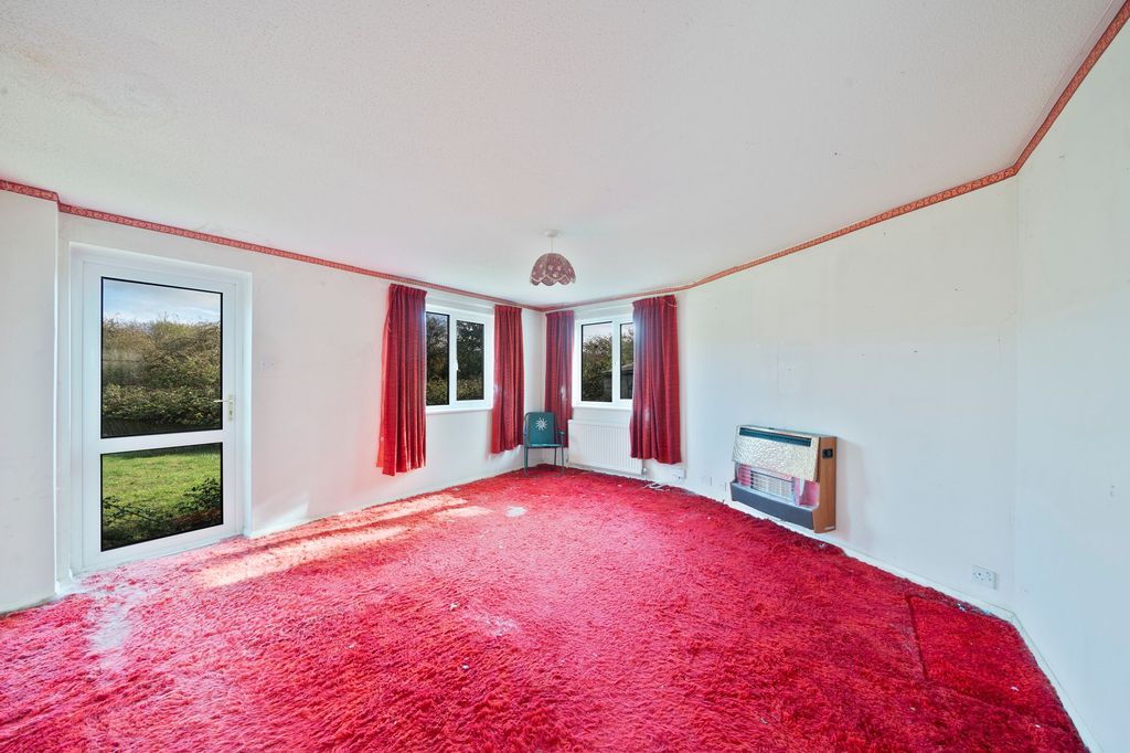 Property photo 3 of 20