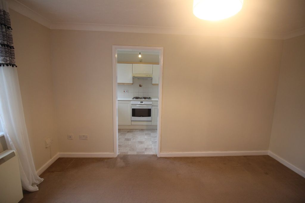 Property photo 3 of 11 Img_4172