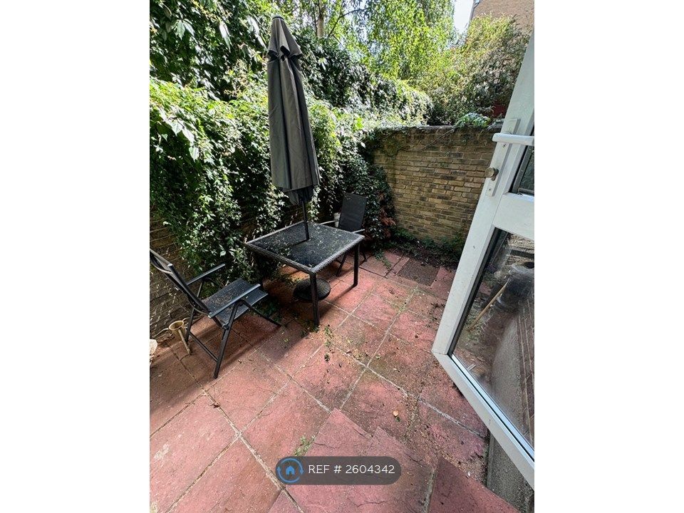 Property photo 3 of 27 Garden