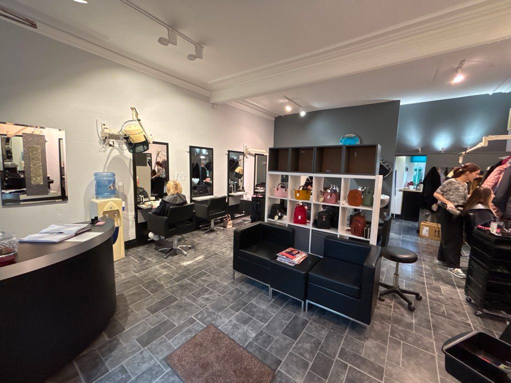 Property photo 2 of 7 Photo 2