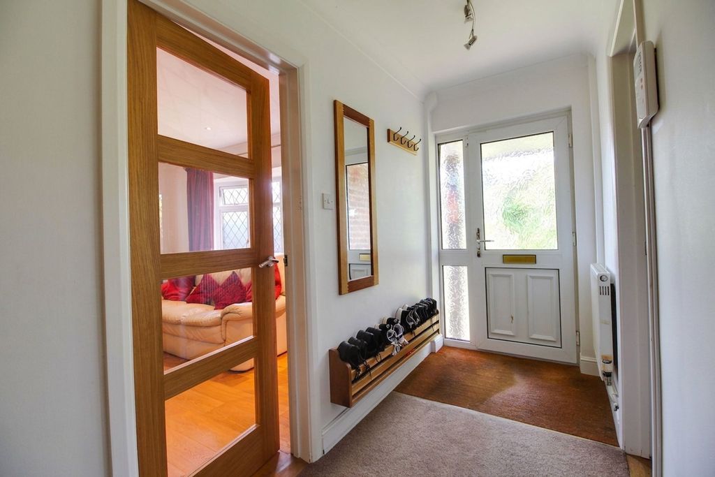 Property photo 1 of 30