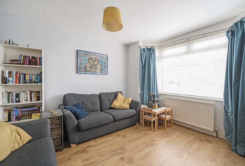 Property photo 2 of 13 1313449-3-685A6E0...