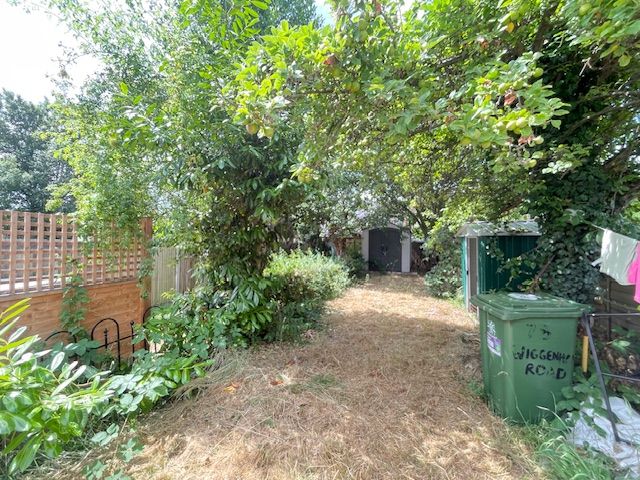 Property photo 3 of 8 Garden