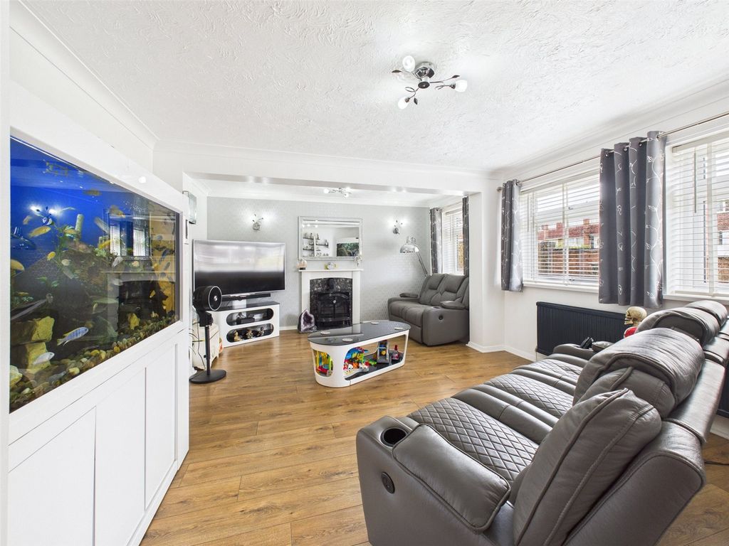 Property photo 2 of 28 Picture No. 47