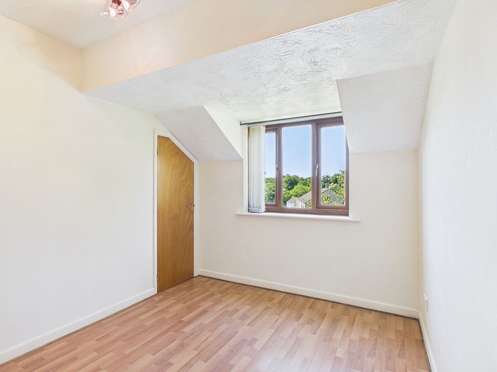 Property photo 2 of 11 Photo 8