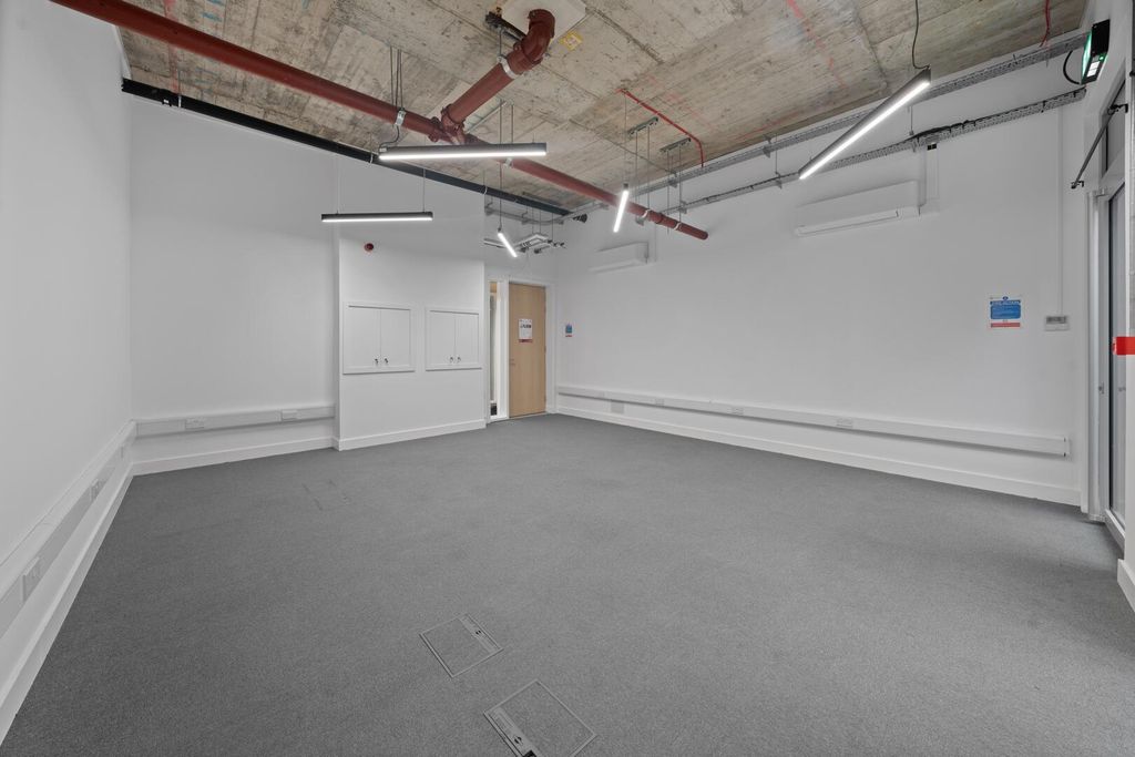 Property photo 3 of 4 Reception Room