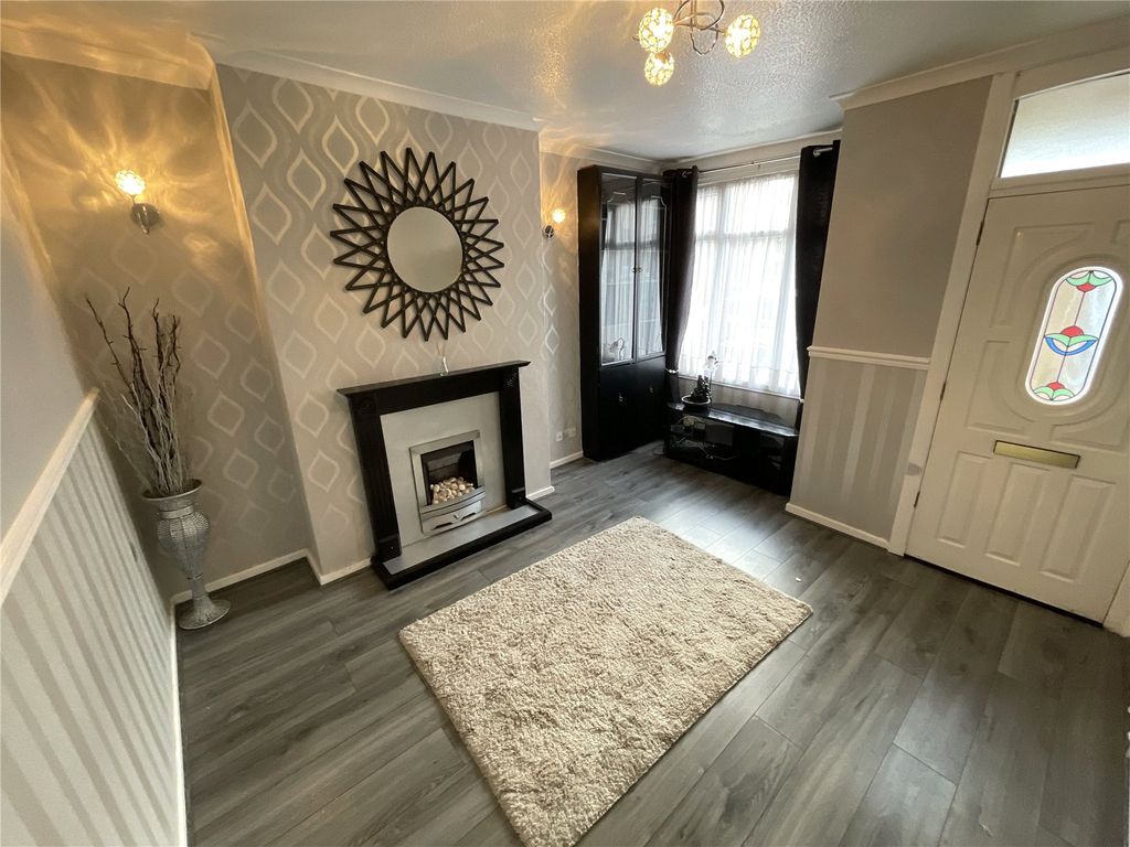 Property photo 2 of 16 Picture No. 25