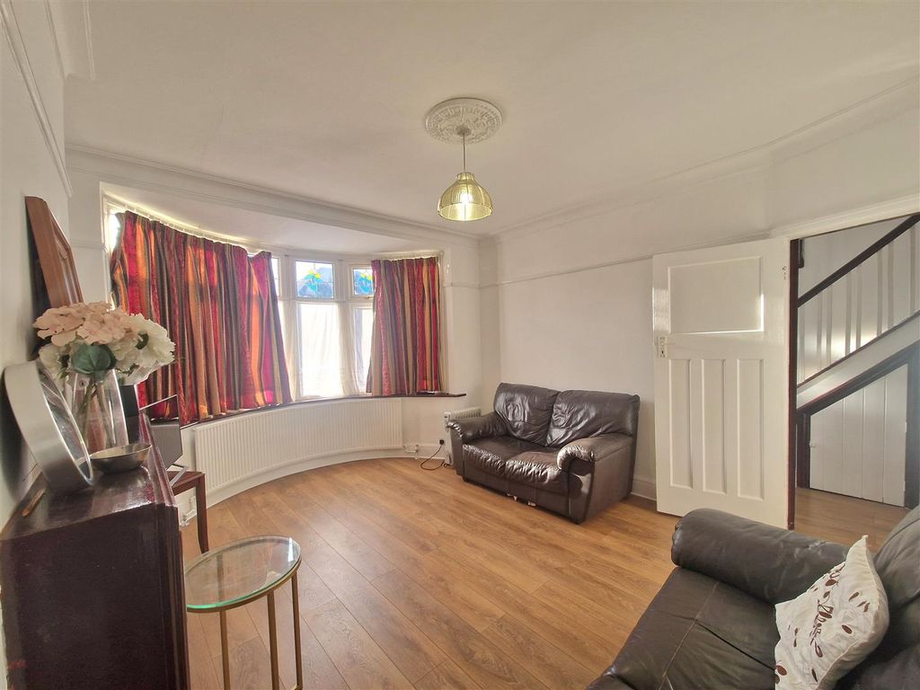 Property photo 3 of 13 20260107_093913.Jpg