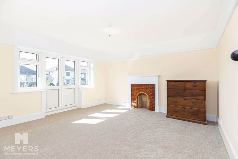 Property photo 3 of 27 Photo 7