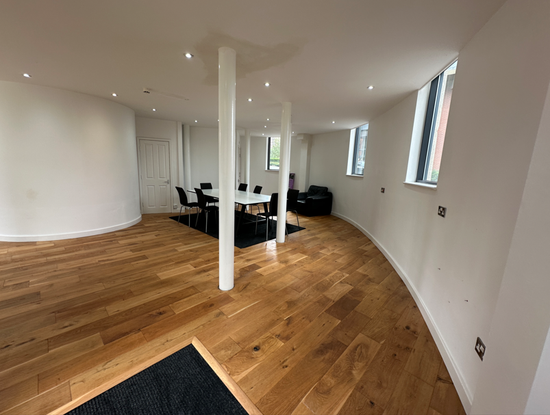 Property photo 3 of 3