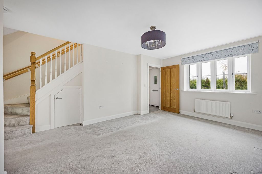 Property photo 2 of 14 Picture No. 21