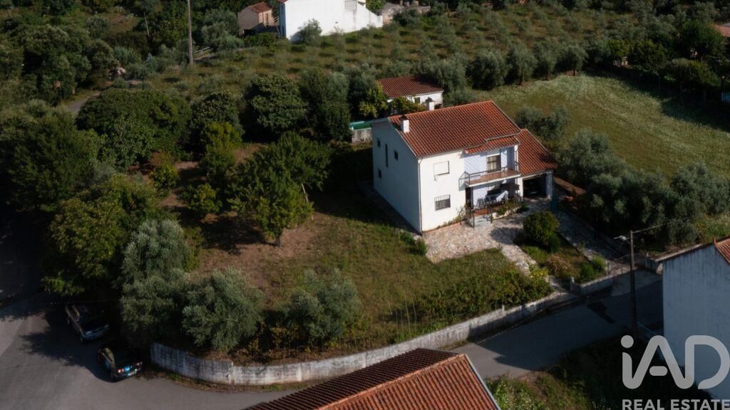 Property photo 2 of 25