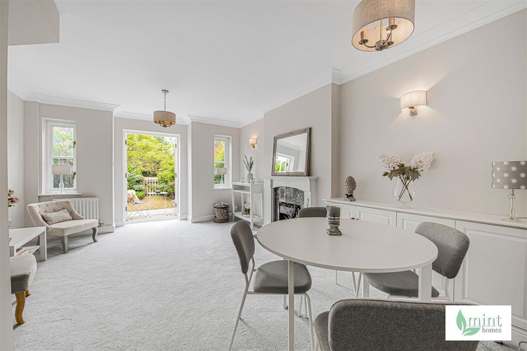 Property photo 3 of 27 Mint_Homes_45_St_Martin_Mews__32_.Jpg