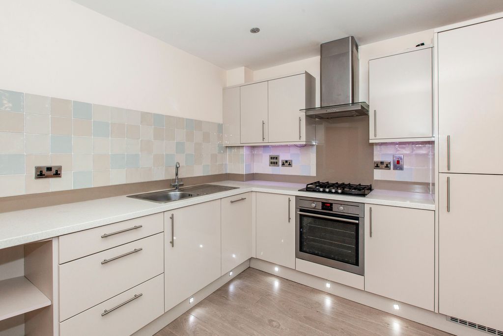Property photo 1 of 7 Fd9d3B7c-1Cde-48F6-8