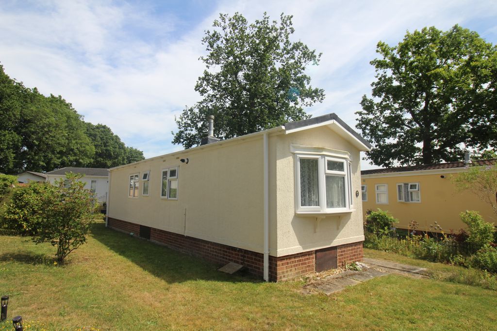 Property photo 2 of 16 Photo 1