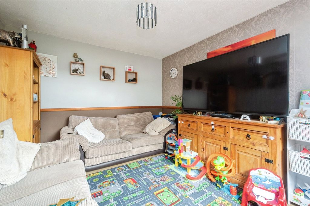 Property photo 3 of 18 Picture No. 14