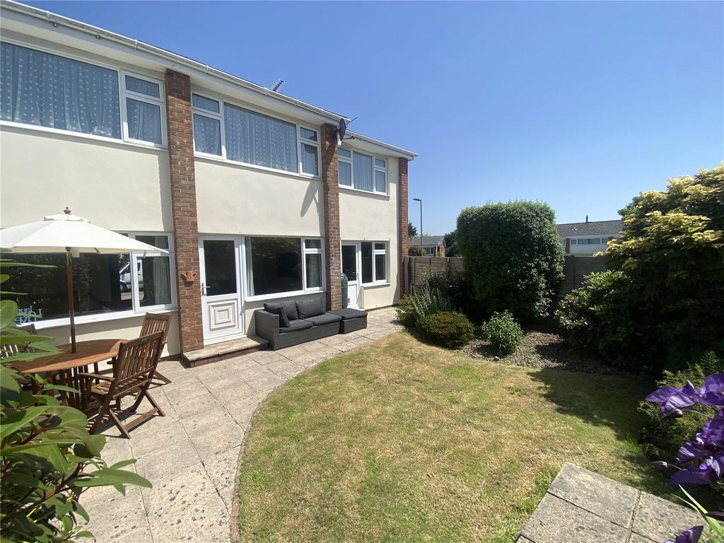 Property photo 2 of 23 Picture No. 25
