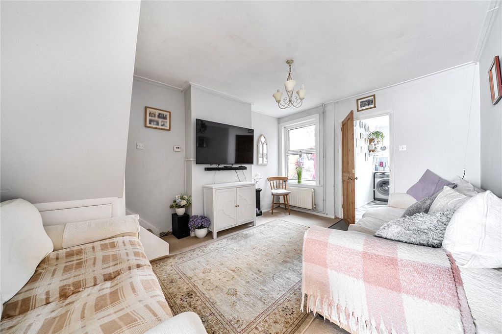 Property photo 2 of 11 Picture No. 22