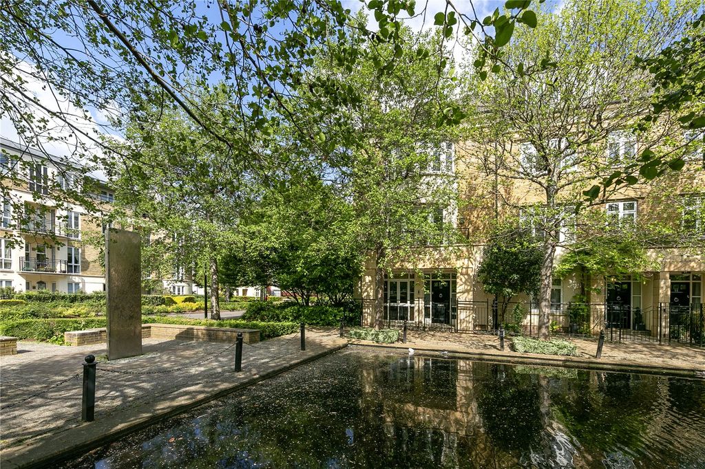 Property photo 1 of 26 Picture No. 01