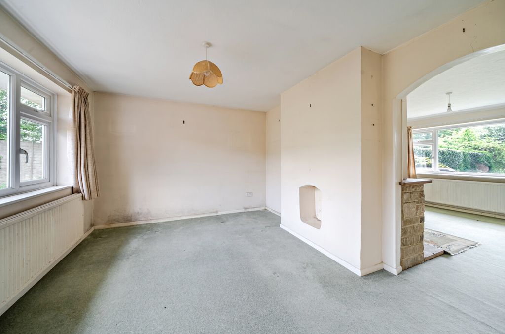 Property photo 3 of 20 1454410-21-69Fee4...