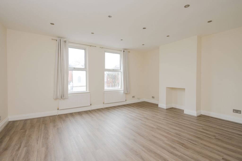 Property photo 2 of 13 Picture No. 07