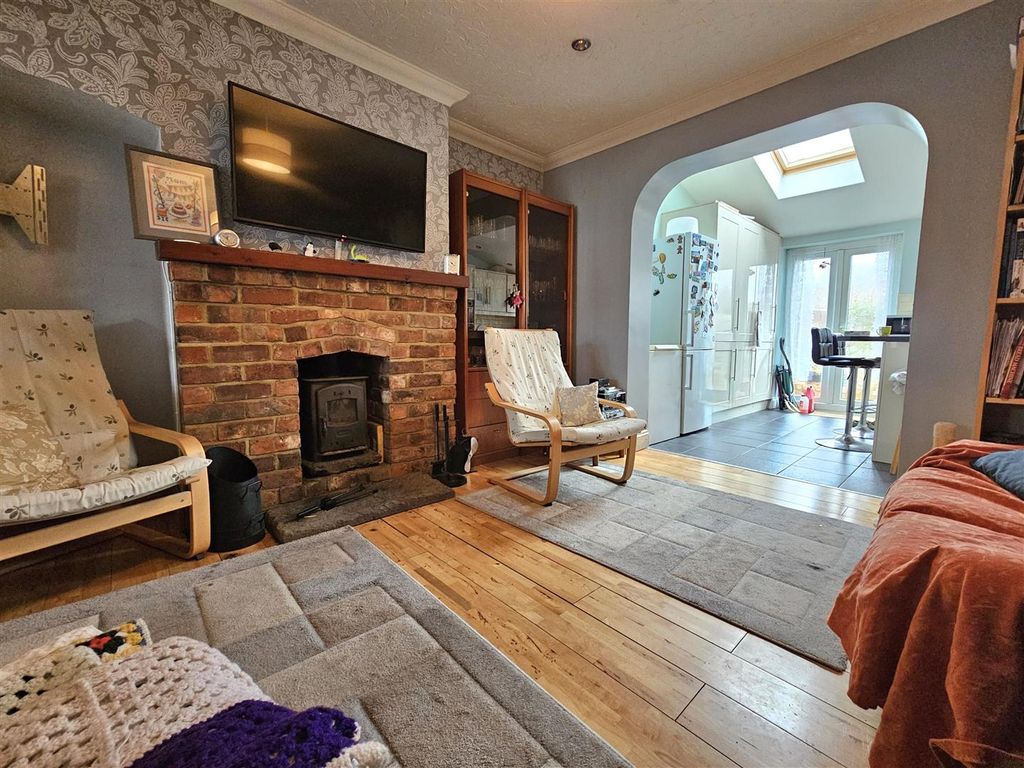 Property photo 3 of 15